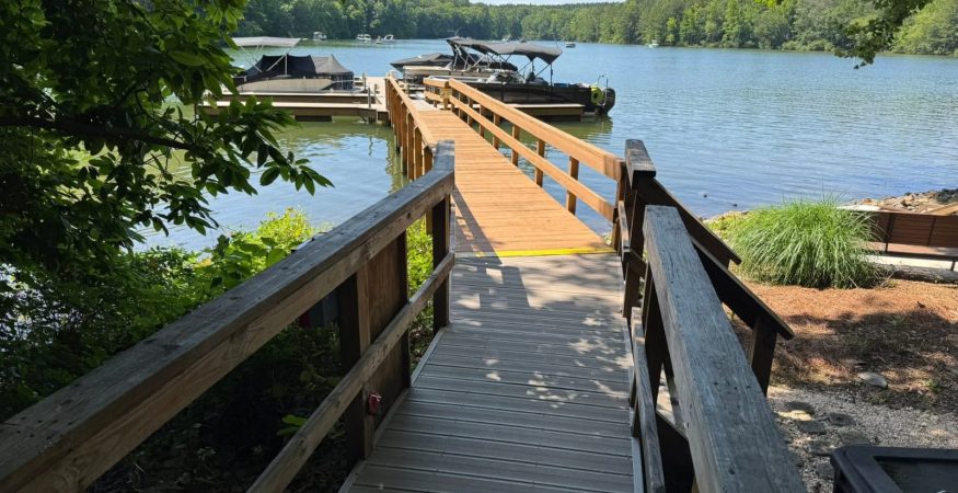 Pressure Washing – Lake Keowee, SC